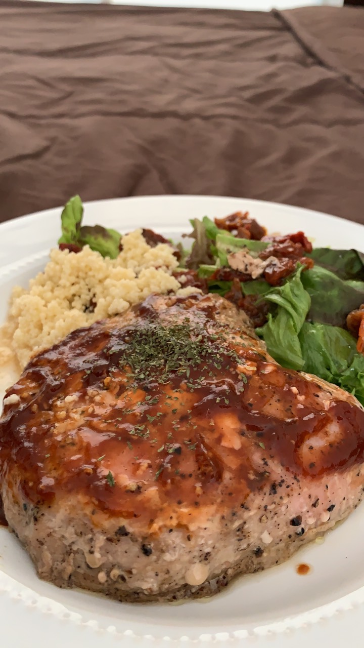 italki I had grilled tuna steak with bbq sauce served with simple